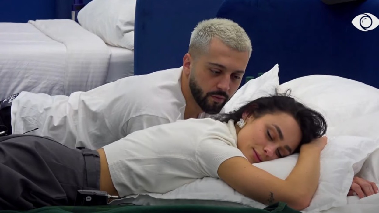 Gjesti provokon Eglin: A puthemi?