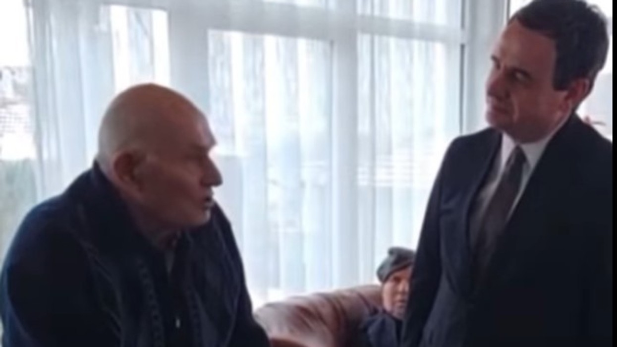 I moshuari i ankohet Kurtit: Çka na dalin 100 euro për ilaçe, një deputet i yti merr mbi dy mijë euro