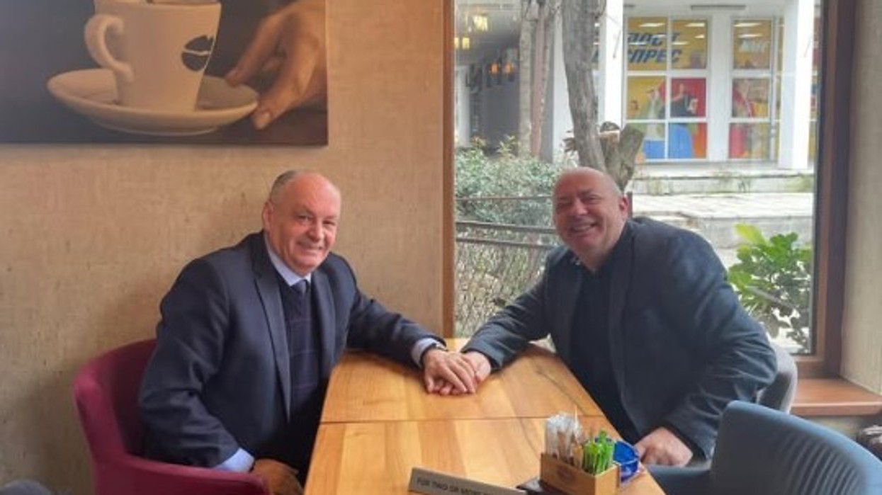 Ambasadori i Shqipërisë dhe shefi i Zyrës së Kosovës takohen në Beograd – flasin për aktivitetet e përbashkëta gjatë 2025-s