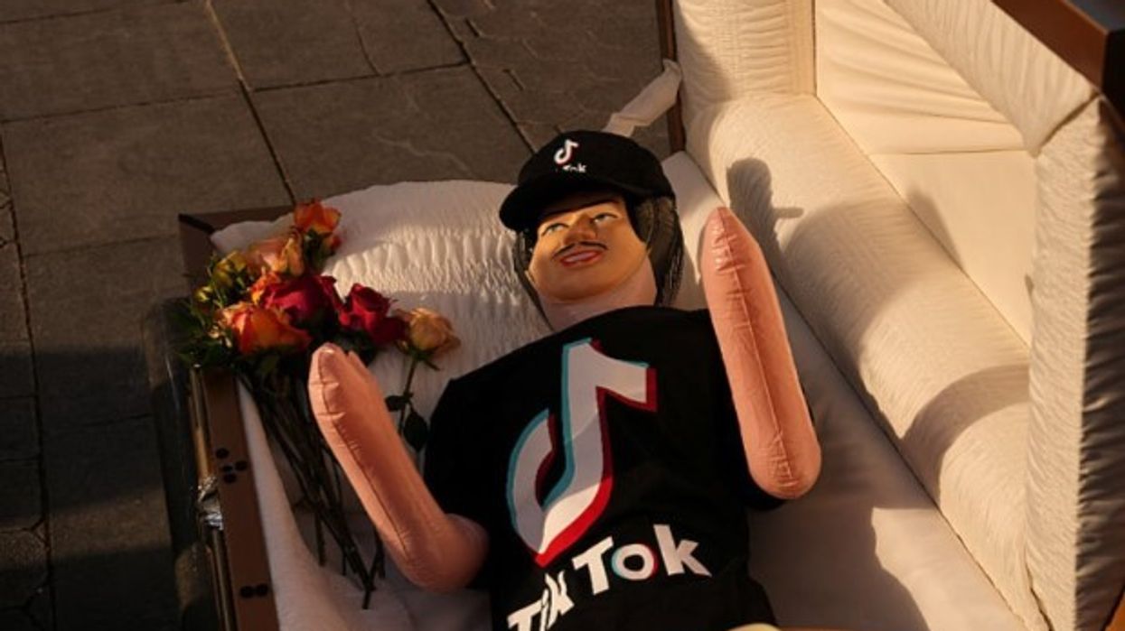 TikTok po numëron orët e fundit në SHBA - platforma pretendon se Biden mund ta shpëtojë