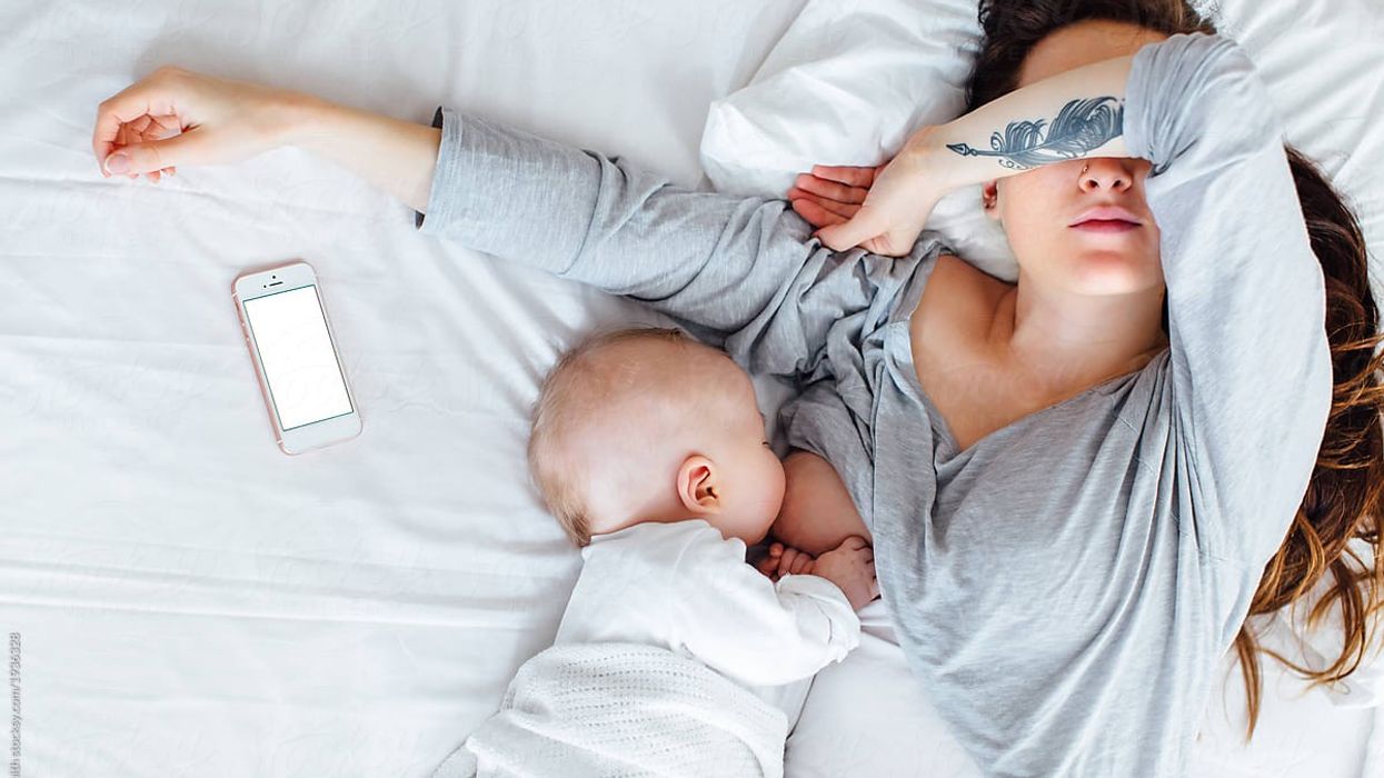 I porsalinduri dhe gjumi: Si të mbijetosh gjatë javës së parë në shtëpi?