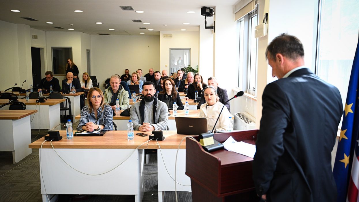 Mbahet mbledhja e parë e Kuvendit Komunal për vitin 2025 në Kamenicë - miratohen të gjitha pikat e rendit të ditës