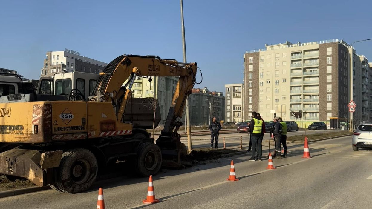 Fillon ndërtimi i rrethrrotullimit në rrugën "C"