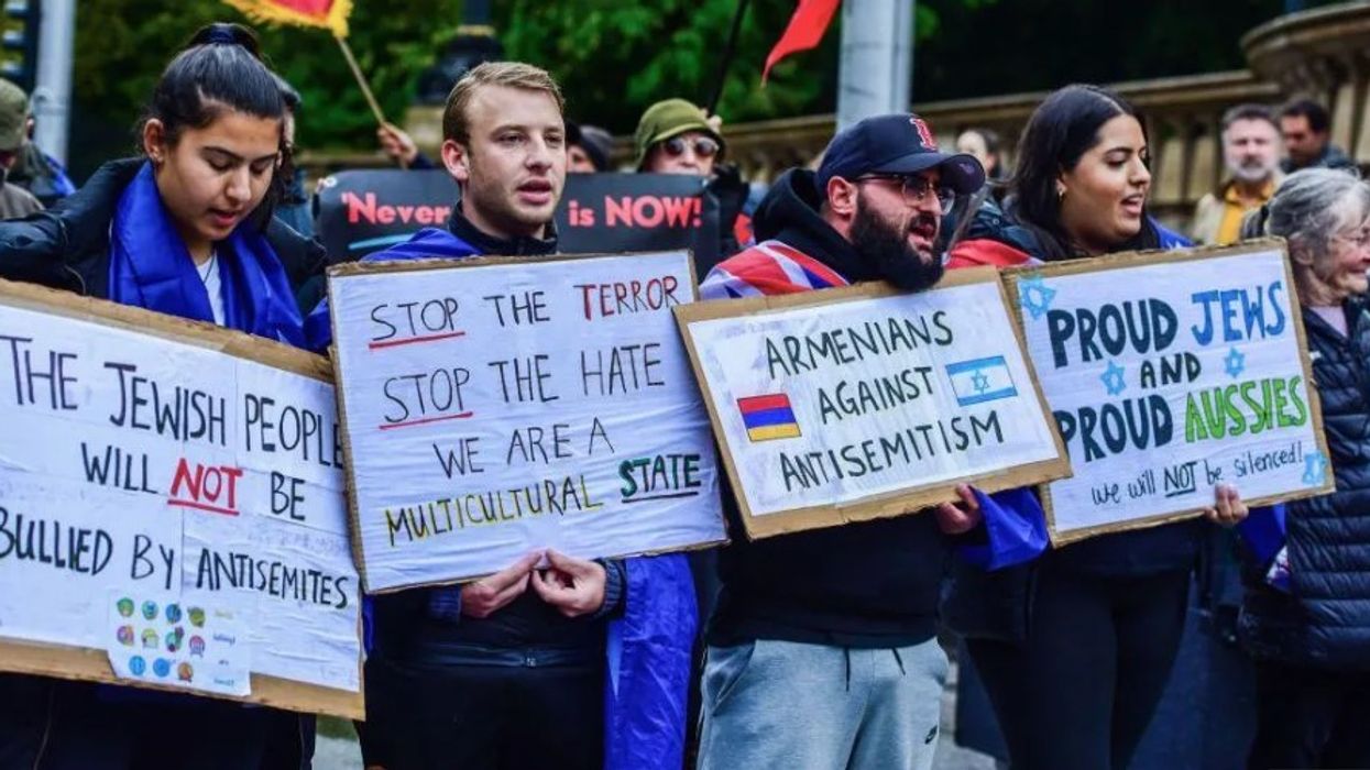 Burg për përshëndetjet naziste sipas ligjeve të reja të Australisë