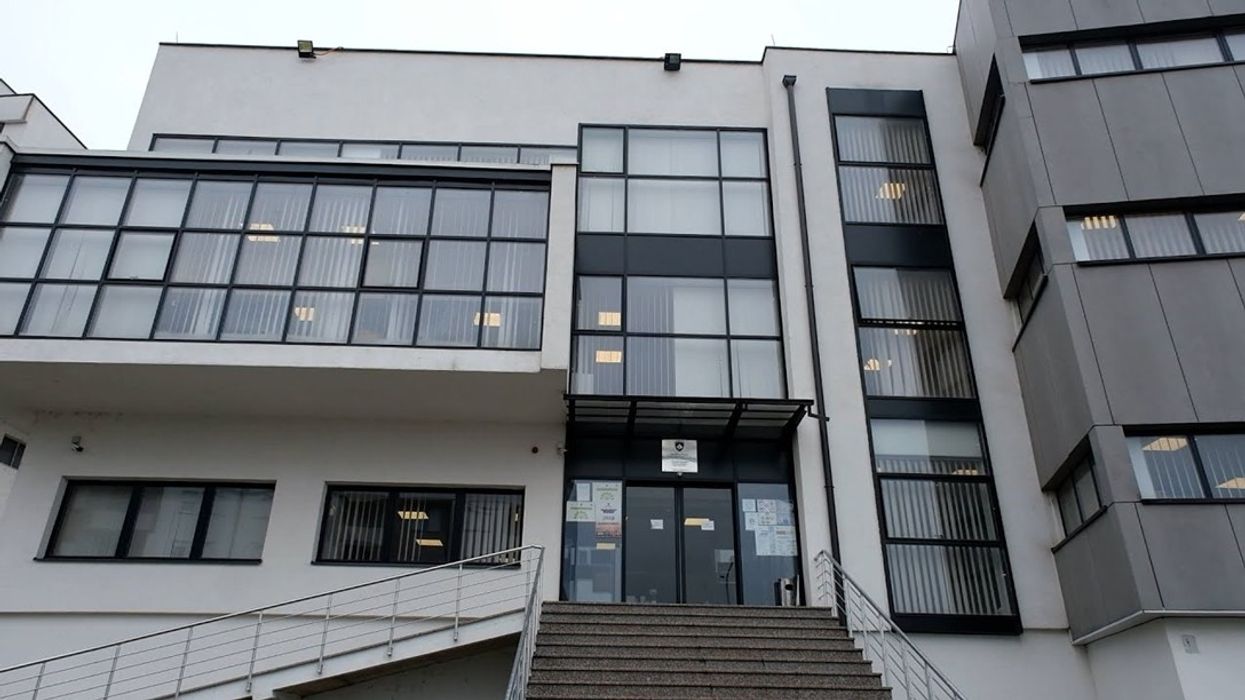 Kërkohet paraburgim ndaj një personi në Gjakovë, dyshohet se posedonte dhe shpërndante substanca narkotike