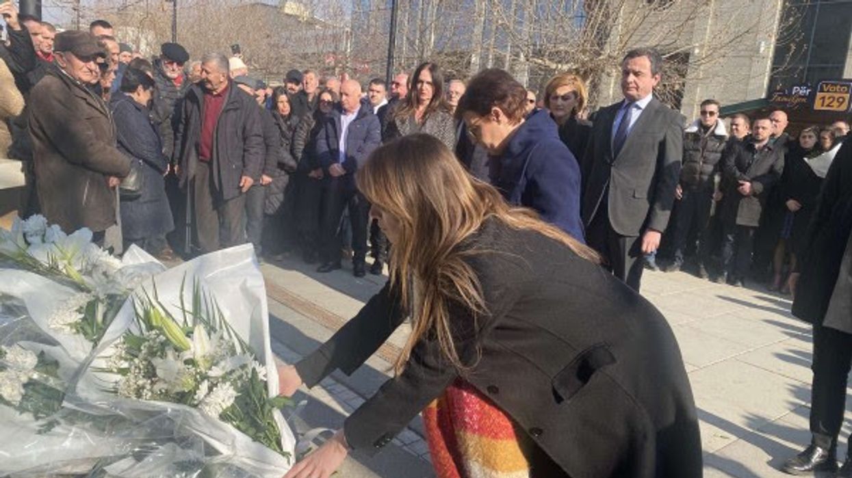 Përkujtohen Mon Balaj dhe Arben Xheladini