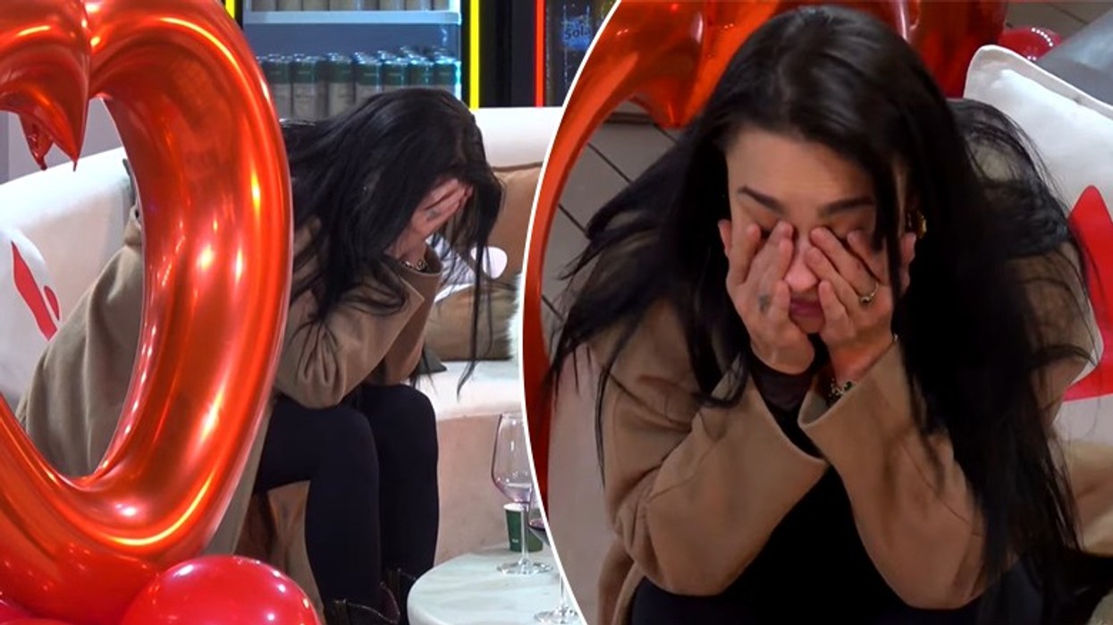 Gjesti nuk po e honeps, Egli qan e vetme në oborr mes injorimeve të vazhdueshme të tij