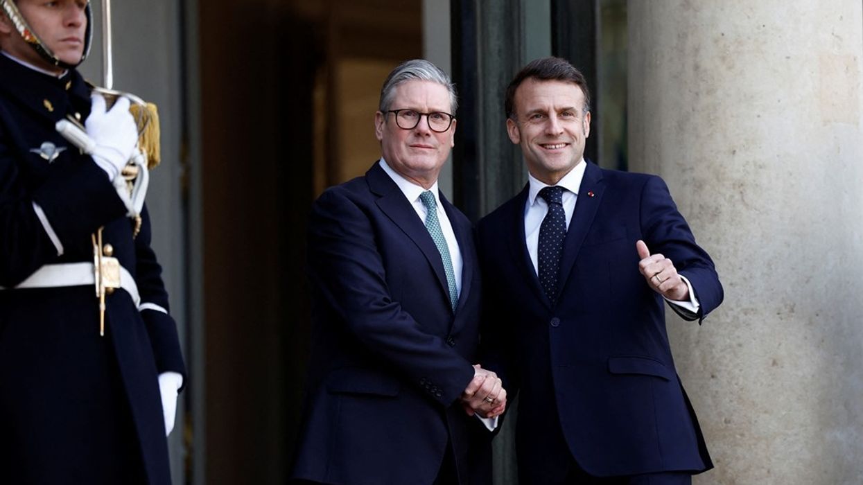 Starmer mbërrin në Pallatin Elysee për samitin me liderët evropianë