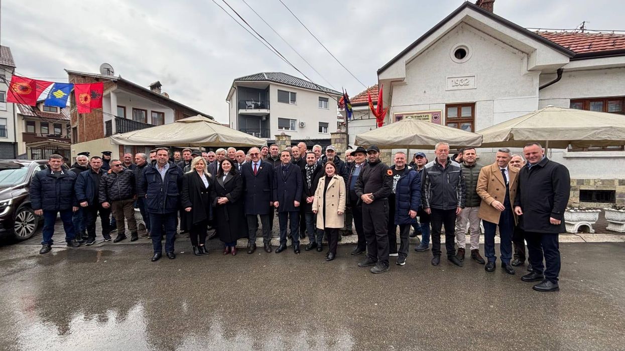 Veteranët dhe Komuna e Prizrenit kujtojnë sakrificën për liri dhe pavarësi