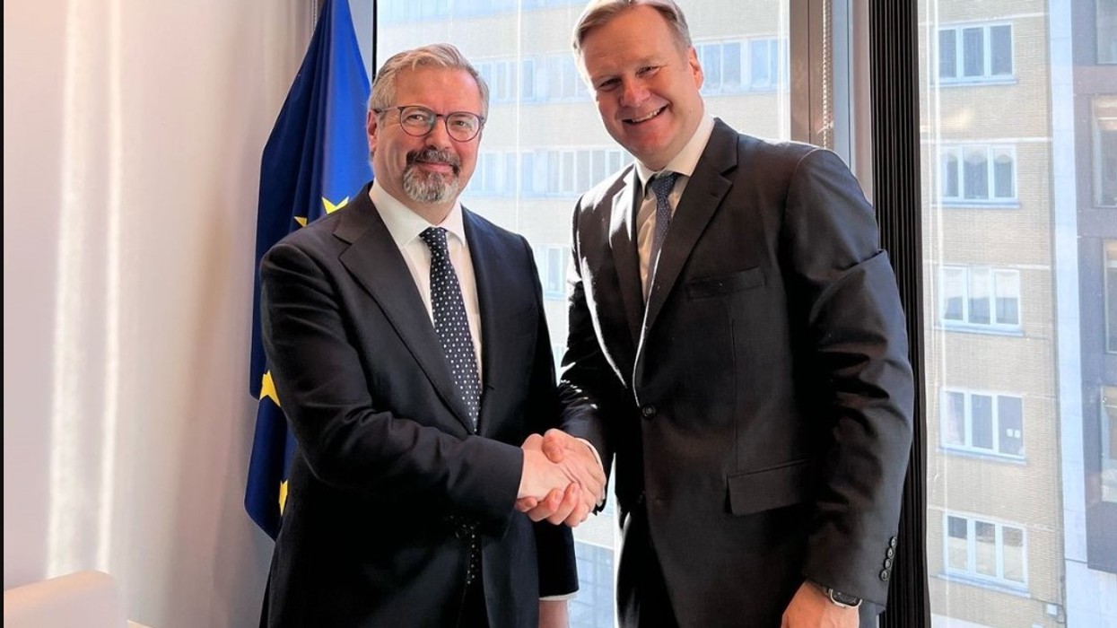 Sorensen takon ambasadorin e Kosovës në Bruksel, flasin për dialogun