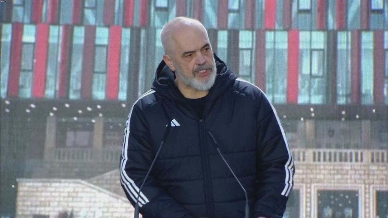 Rama nuk përmbahet: Nuk ka bir ..... të dalë të thotë që më ka dhënë lekë mua për leje ndërtimi