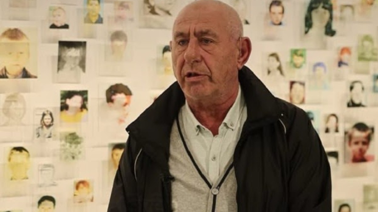 Vdes Enver Duriqi, të cilit iu vra familja në masakrën e Podujevës