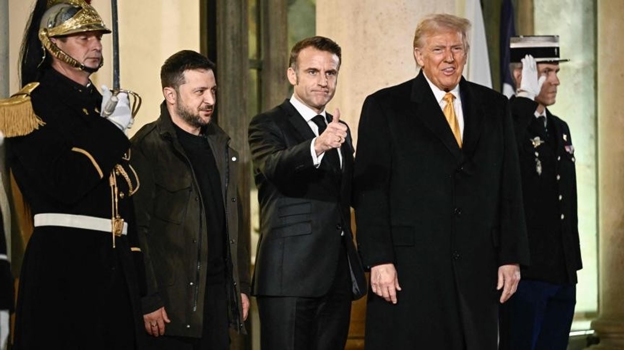 Trump donte të anulonte vizitën e Zelenskyt në SHBA - Macron e bindi të mos e bënte këtë?