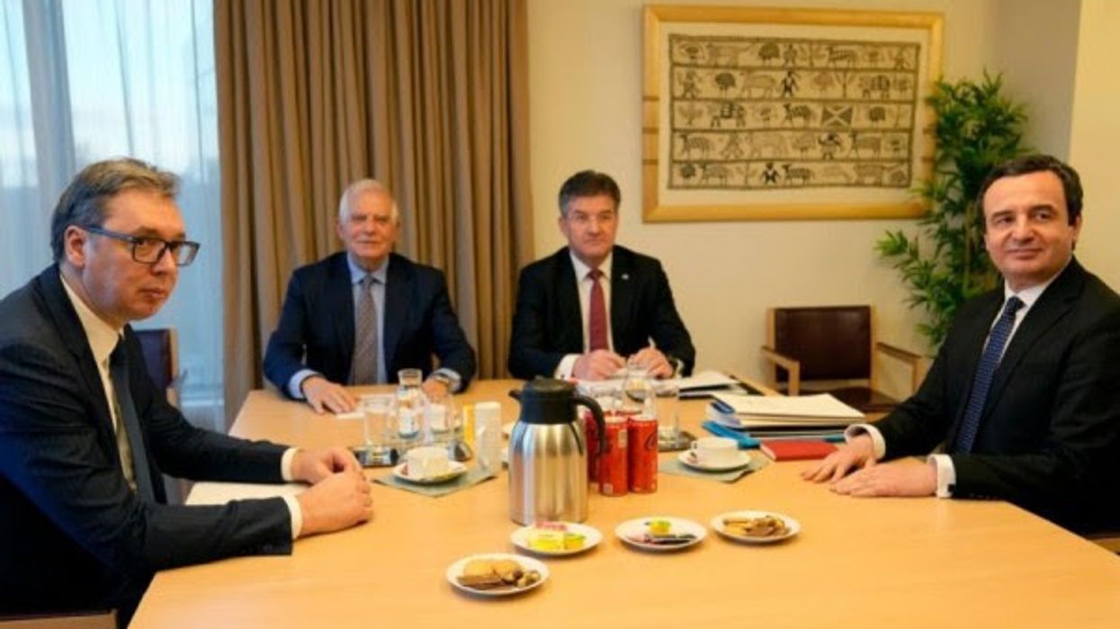 Dy vjet nga marrëveshja e Brukselit, zbatimi i saj s’duket në horizont