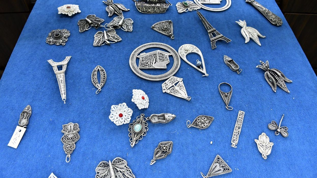 Komuna e Prizrenit anulon prokurimin për trajnimin e filigranit, procedura do të përsëritet