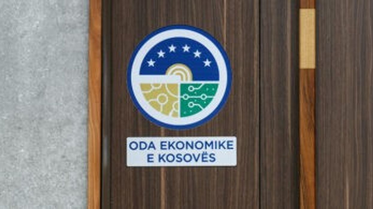 OEK i drejtohet Avokatit të Popullit - kërkon pezullimin e vendimit të ZRrE-së për tregun e hapur të energjisë