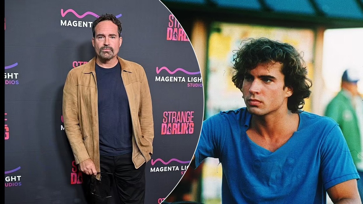 Ylli i Hollywood-it, dikur "zemërthyes" në vitet e 80-ta, duket i panjohur teksa rikthehet në televizion