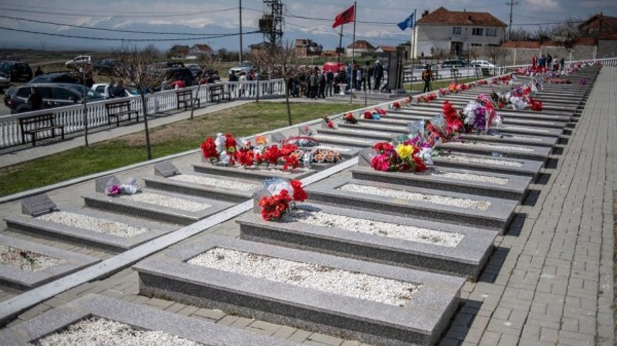 Osmani për masakrën e Pastasellës: Vazhdojmë të kërkojmë drejtësi për viktimat e këtij gjenocidi