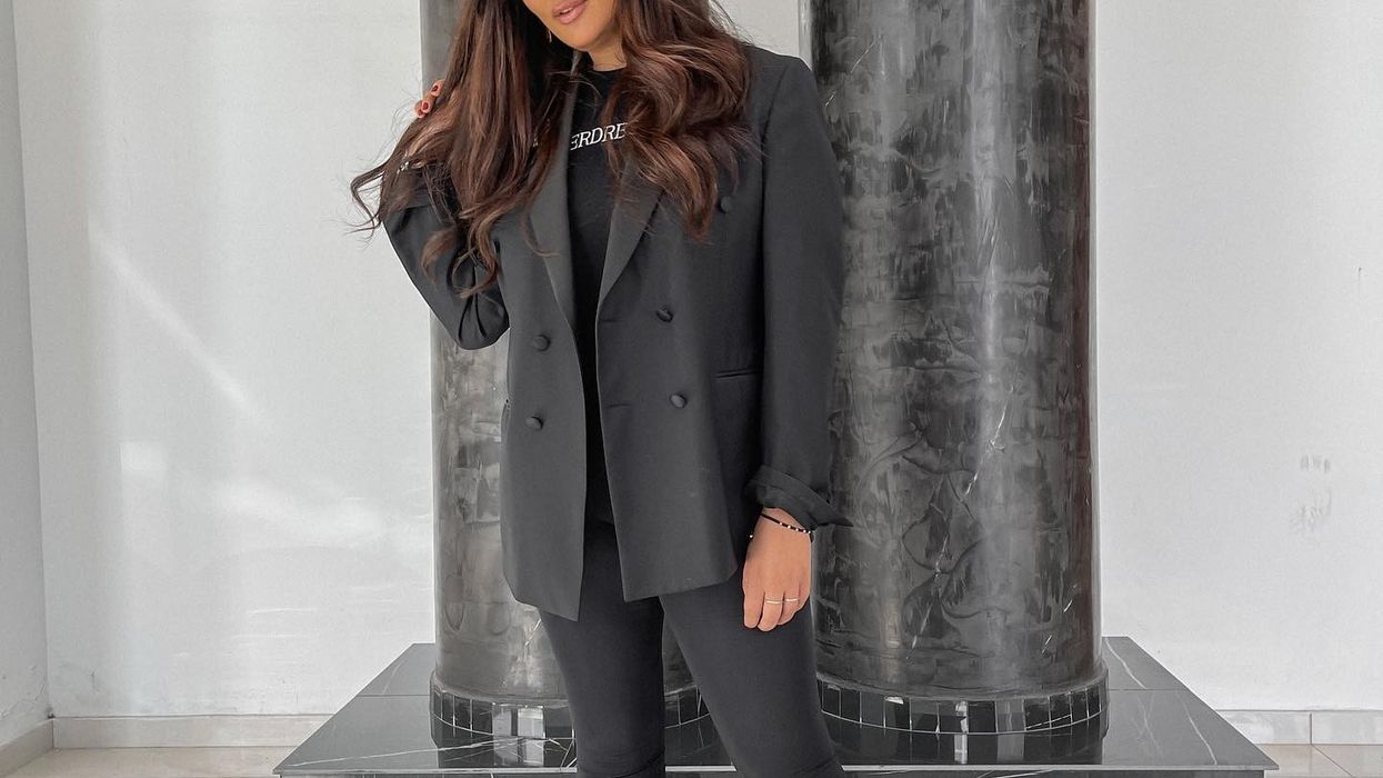 Stilistes Yllka Brada ia thyejnë veturën dhe i vjedhin gjërat personale - thotë se priti katër orë që të vinte hetuesi dhe mbi dy orë për të marrë një vërtetim në PK