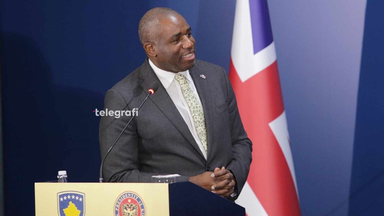 Sekretari britanik flet për raportet e veçanta Mbretëri e Bashkuar – Kosovë: Ka shumë gjëra që mund të bëjmë së bashku