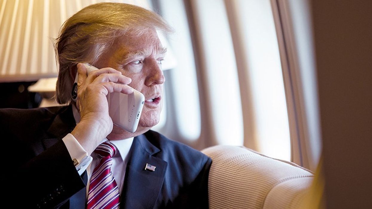 iPhone i ri mund të kushtojë 2300 dollarë - shkaku i tarifave të Trumpit ndaj Kinës