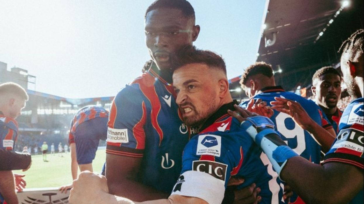 Xherdan Shaqiri shënon në portën e Amir Saipit në derbi