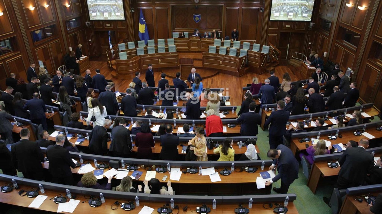 Nuk u konfirmuan mandatet - dështon konstituimi i Kuvendit