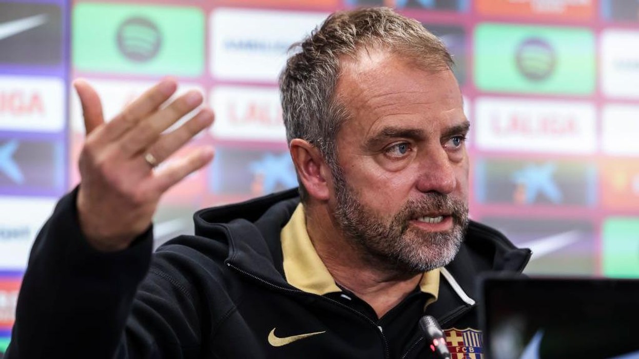 Barcelona planifikon të zgjasë kontratën e Hansi Flick