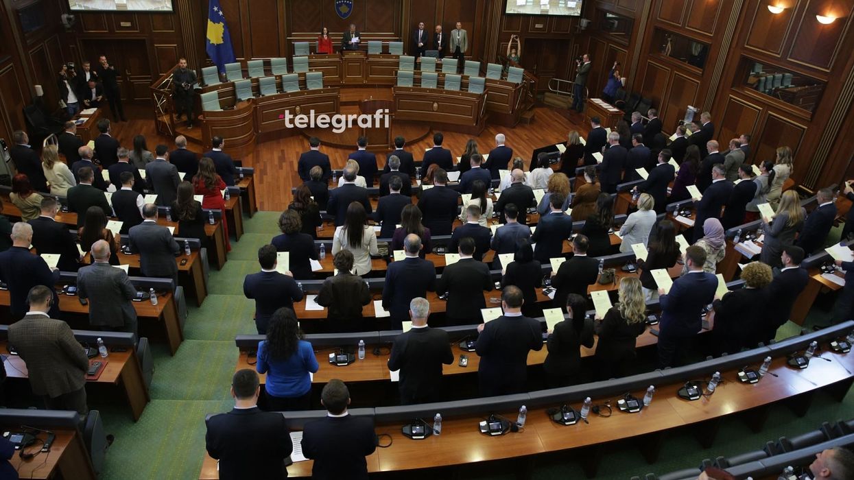 “Me nder dhe krenari do ta kryej detyrën time” – teksti i betimit të deputetëve të Kuvendit të Kosovës