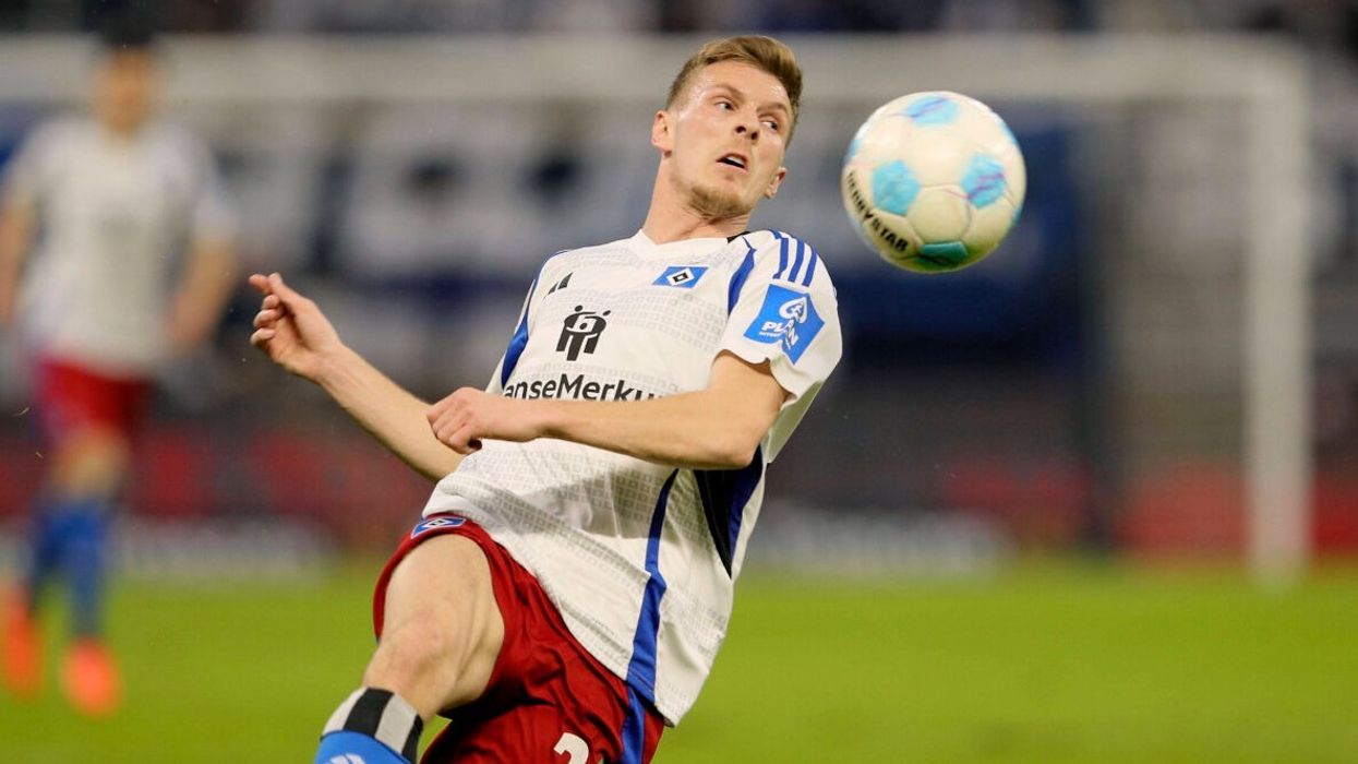 Emir Sahiti spektakolar, shënon dy gola dhe udhëheq Hamburgun drejt rikthimit në Bundesligë