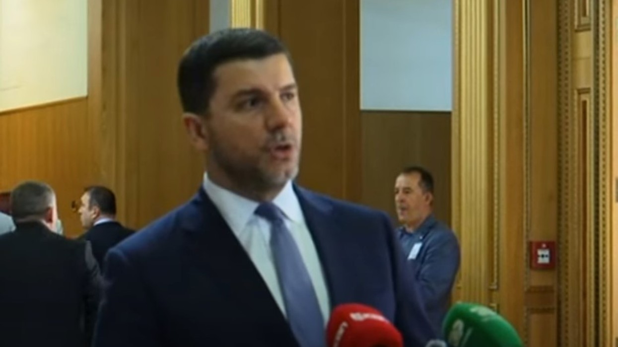 Krasniqi pas seancës: Kjo situatë është për keqardhje, LVV ka vendosur ta mbajë peng shtetin