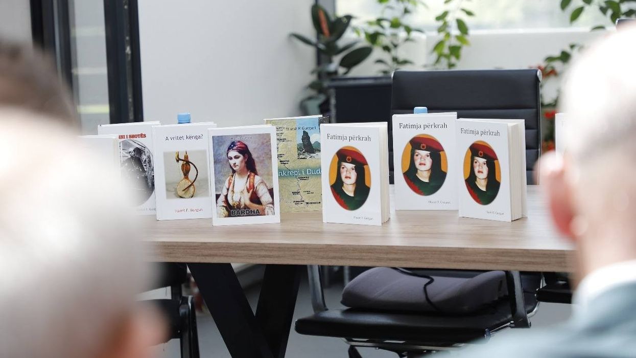 Përurohet libri “Fatimja përkrah” i autorit Hamit Gurguri