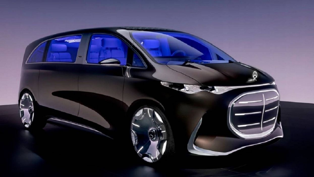 Mercedes-Benz prezanton një kamion të ri - duket fantastik brendësia e veturës