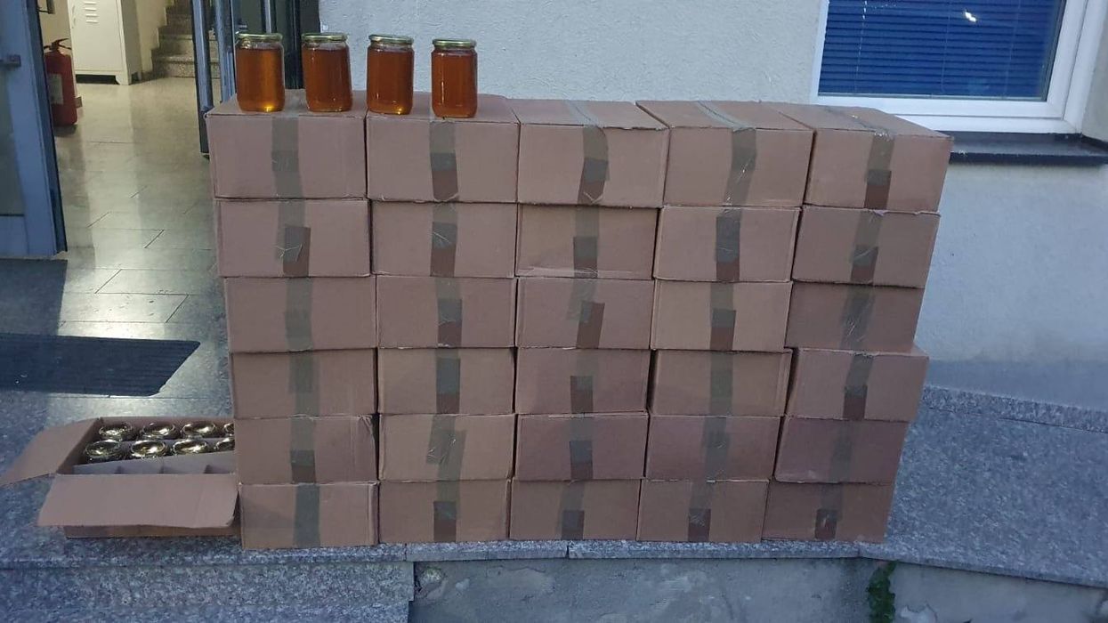 Policia zbulon kontrabandë me mjaltë në Viti – vlera mbi 7 mijë euro