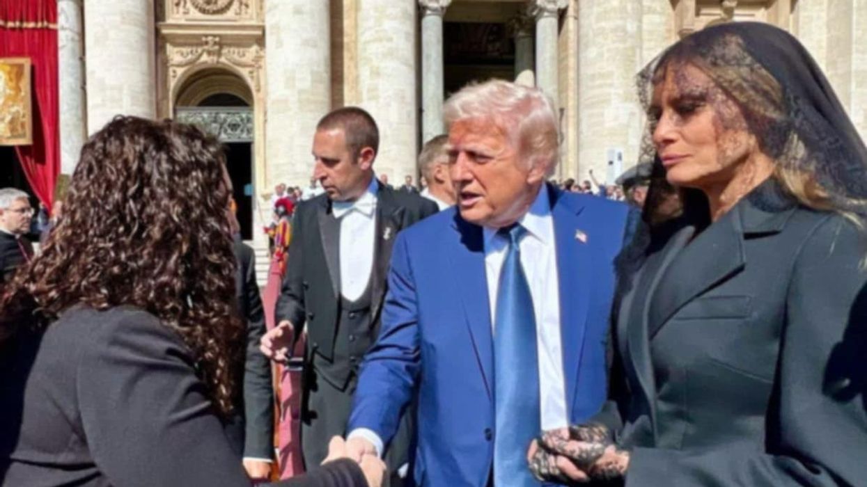 Osmani përshëndetet me presidentin Trump para ceremonisë së varrimit të Papa Françeskut