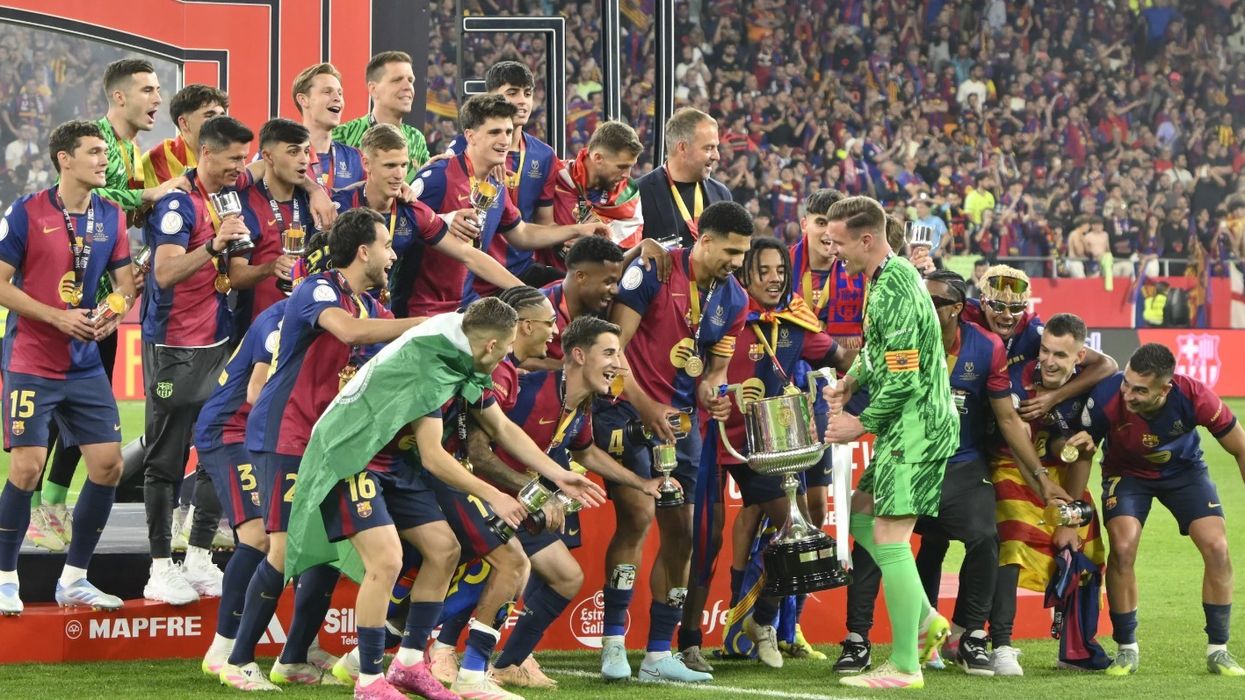 Chelsea në kontakt të rregullt me agjentin e yllit të Barcelonës