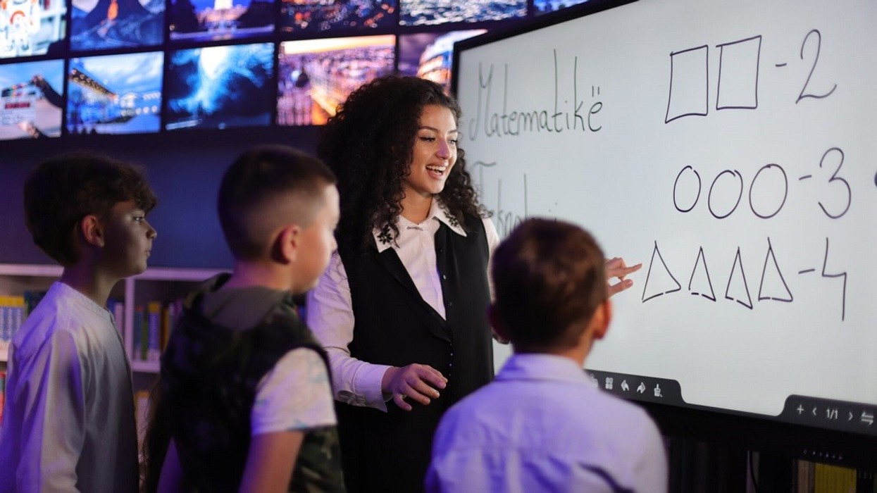 Përfitoni nga zbritja 40% në Shkollën Fillore UBT- Regjistrojini fëmijët tuaj në shkollën me teknologji dhe edukim të avancuar