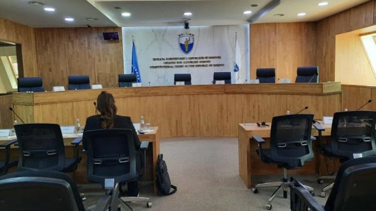 Kushtetuesja mban seancë dëgjimore për kontest pronësor në qendër të Prishtinës