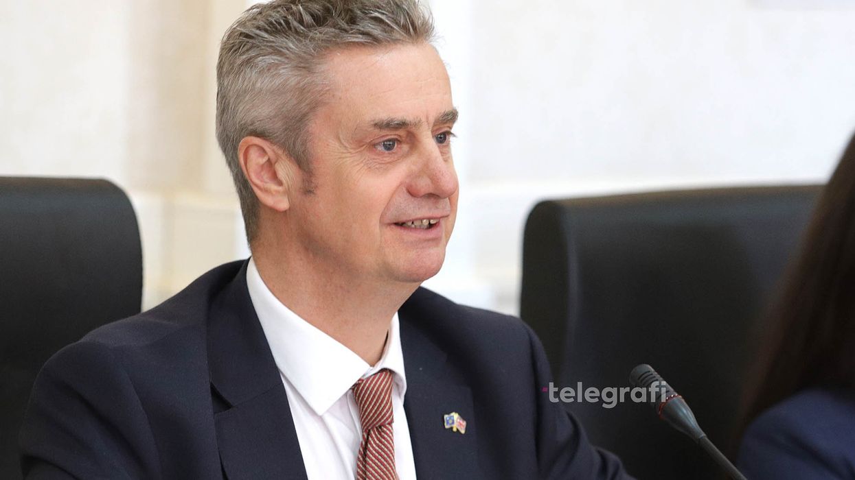 Ambasadori Hargreaves flet për bllokadën institucionale: Populli i Kosovës pret veprim – formoni Kuvendin dhe Qeverinë