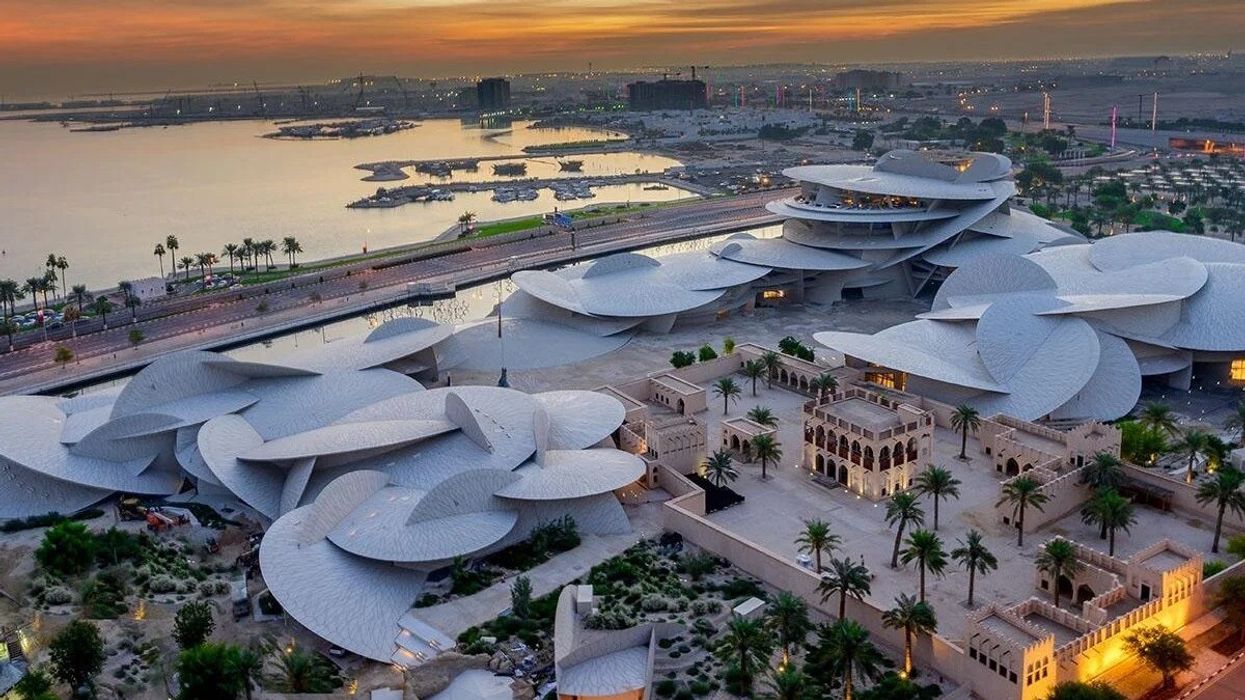 Muzeu që sfidon format: “Trëndafili i shkretëtirës” merr jetë në zemër të Dohës