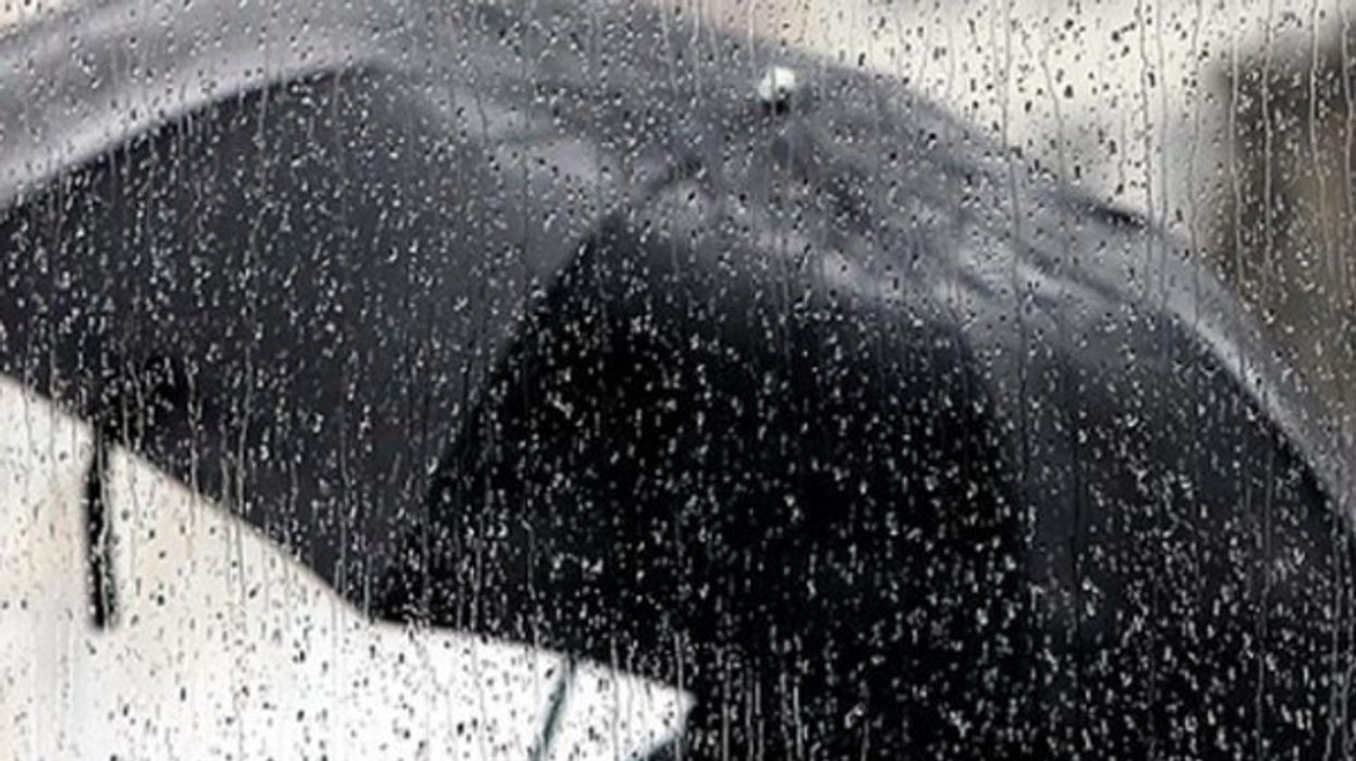 Moti në Shqipëri, vranët dhe reshje në formë të shtrëngatave