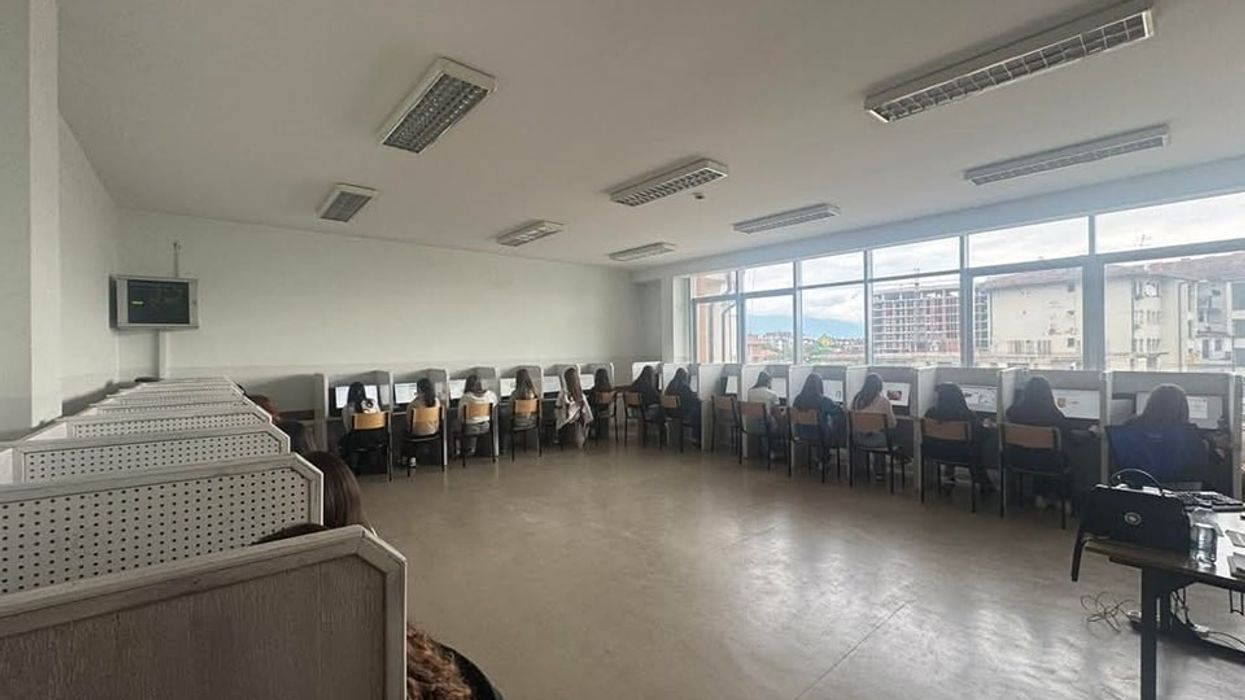 Nxënësit e Pejës fillojnë testimin PISA 2025