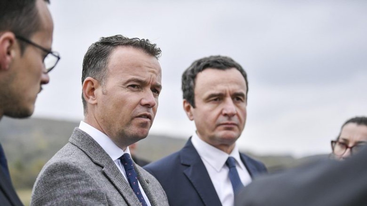 “Çfarë hajvanash”, Peci thotë se Kurti nuk është i lumtur që e ka thënë atë shprehje