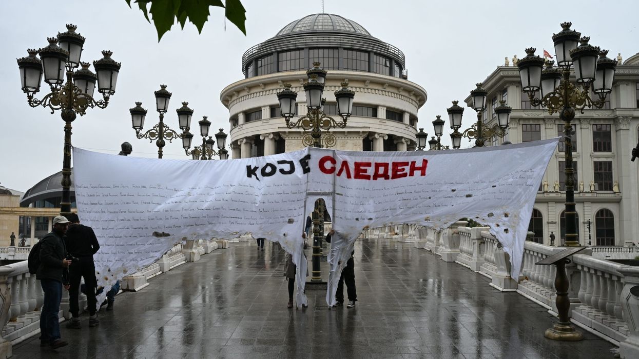 Lëvizja “Kush është i radhës” protestuan para PTHP-së në Shkup, kërkojnë drejtësi dhe llogaridhënie për rastin e Koaçnit