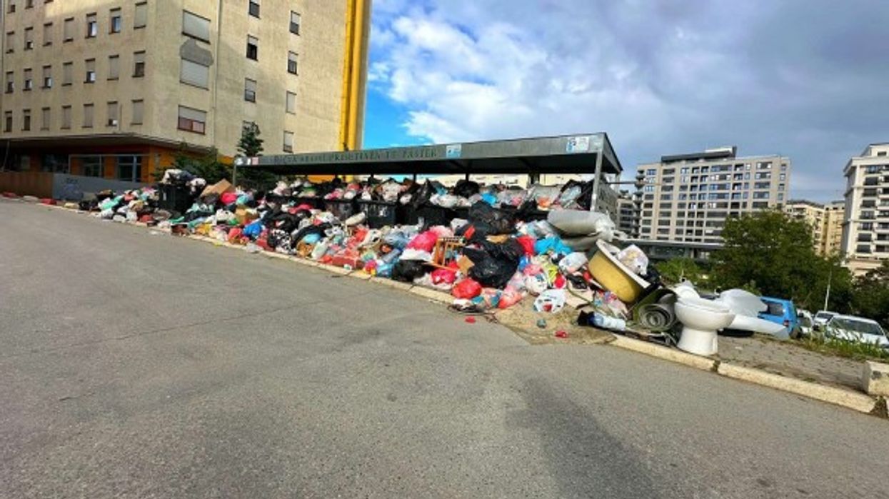 Kryeqyteti frymon në bërllok