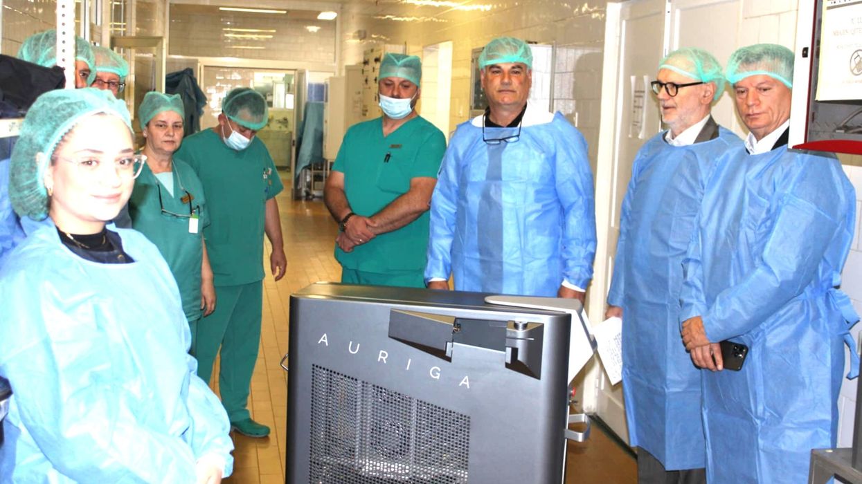 Spitali i Përgjithshëm në Pejë bëhet institucioni i parë publik me pajisje laserike për trajtime urologjike