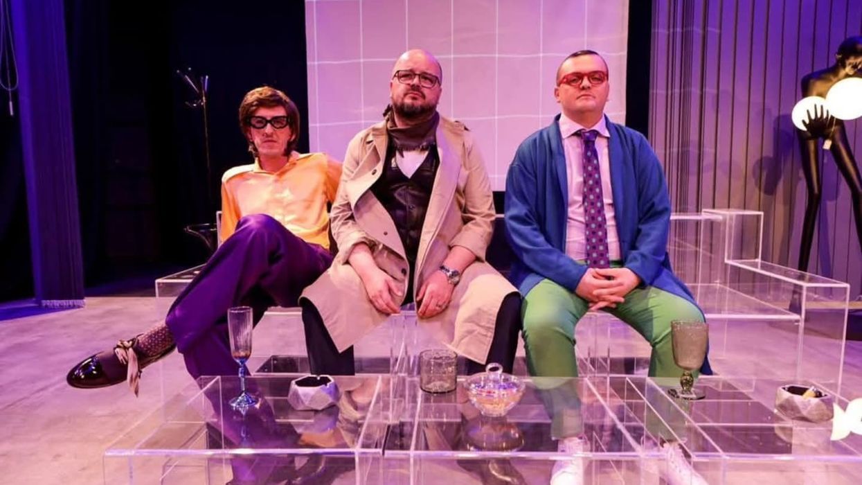 Kur arti sfidohet nga miqësia, komedia “ART” e Teatrit Kombëtar të Kosovës vjen në Prizren