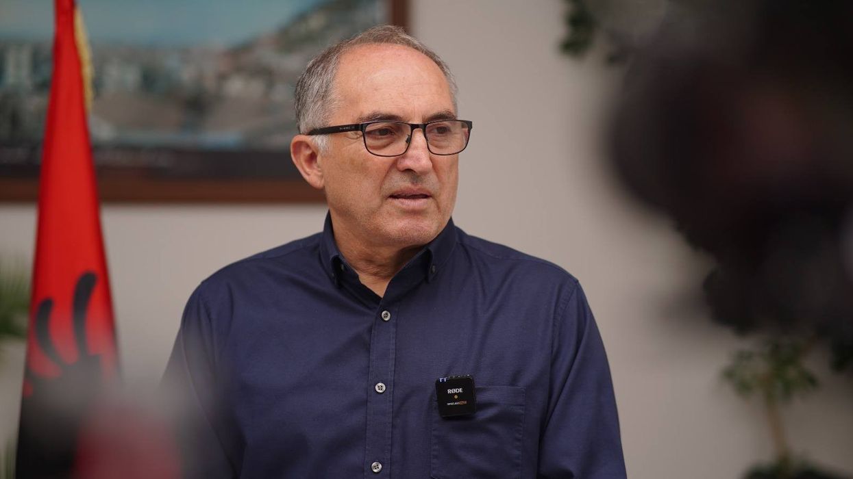 Totaj pret dokument zyrtar nga organet e drejtësisë për të reaguar lidhur me aktakuzën ndaj zyrtarëve komunalë të Prizrenit