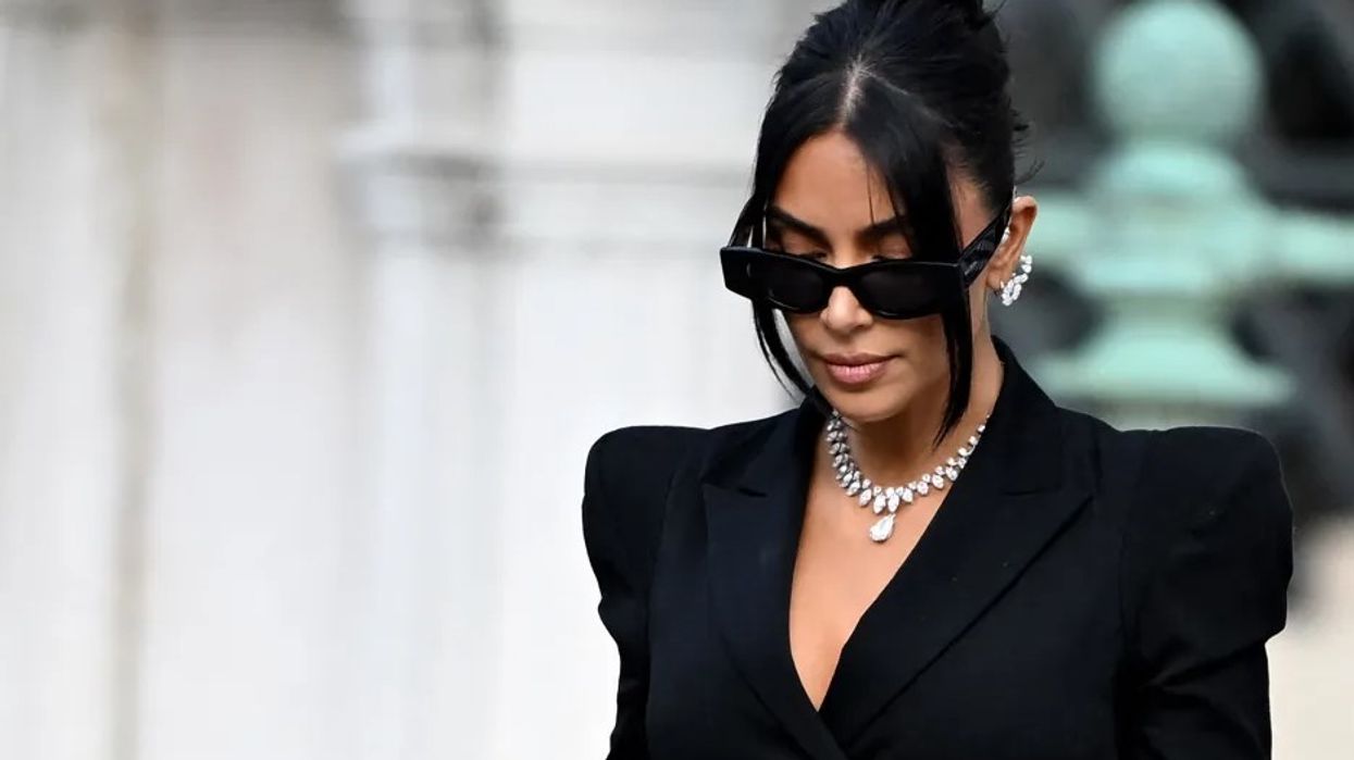 Kim Kardashian përfundon programin juridik jo-tradicional, por rruga drejt profesionit ligjor mbetet sfiduese