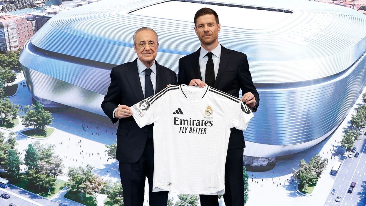 Xabi Alonso falënderon Ancelottin, shpalos vizionin dhe flet për yjet e skuadrës
